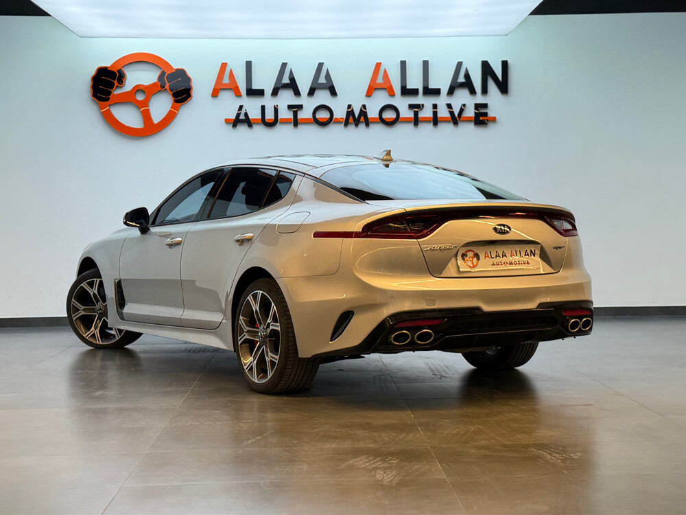 Kia Stinger GT 218 - 16