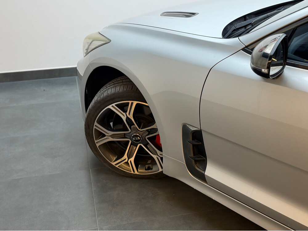 Kia Stinger GT 218 - 15