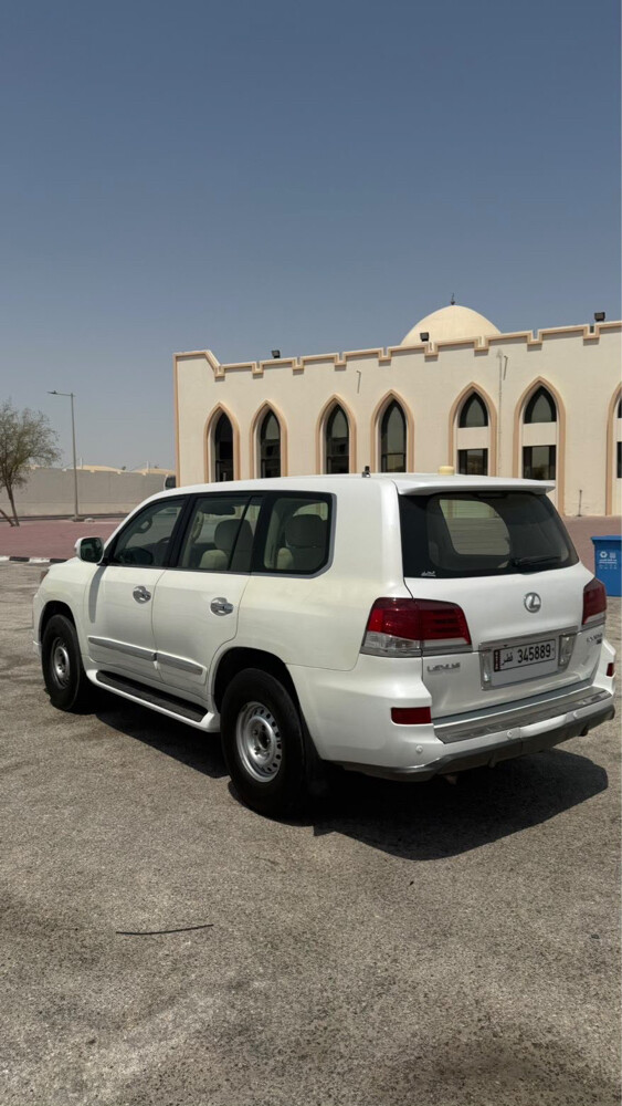 Lexus 570 - 4