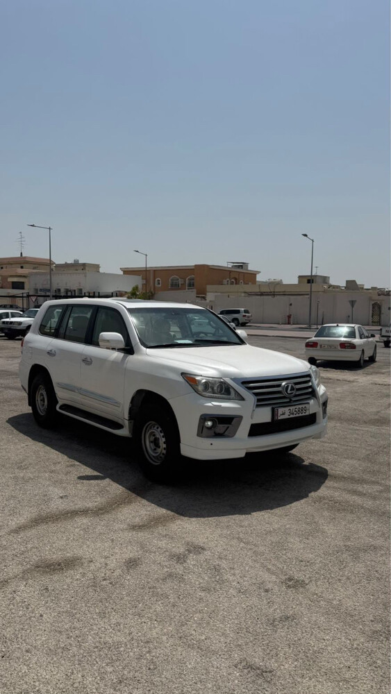 Lexus 570 - 3