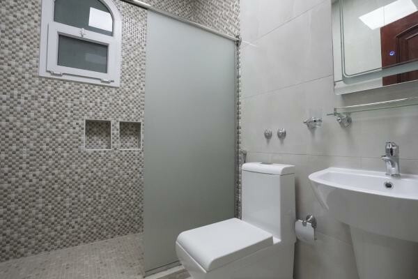 5 BR VILLA | POOL & GYM | 2 MO FREE - 10