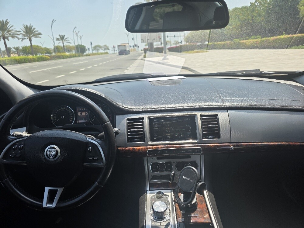 jaguar xf 3.0 V6 - 9