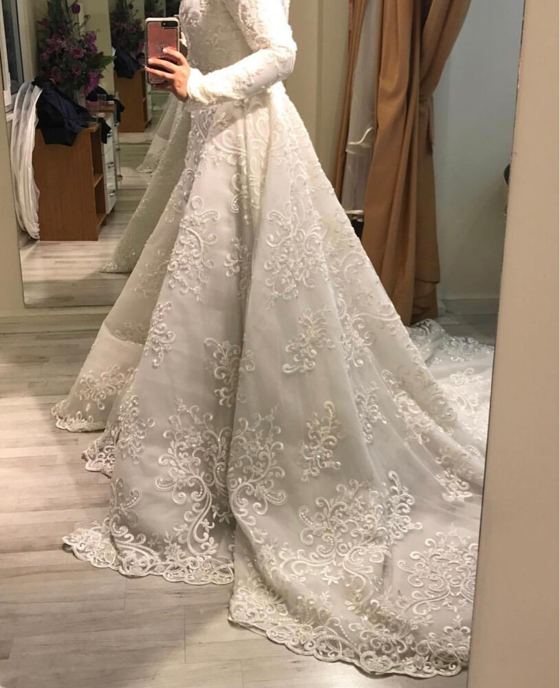 Elegant Turkish wedding dress(Used) - 2