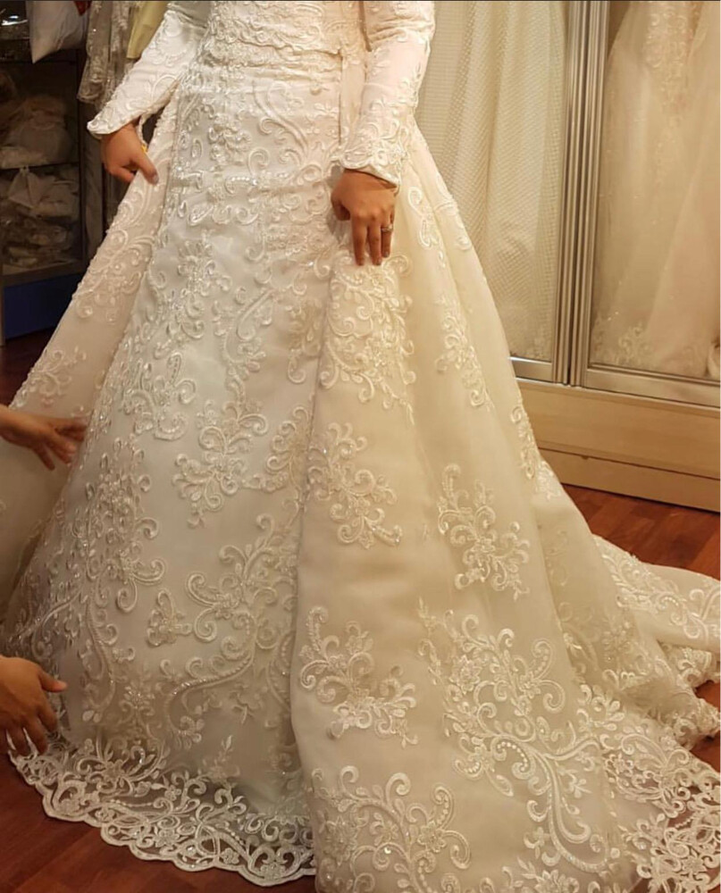 Elegant Turkish wedding dress(Used) - 3