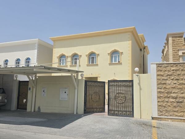 للبيع فيلا مؤجرة - الخريطيات - 4