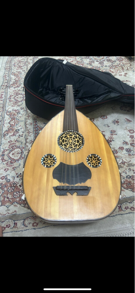عود الة موسيقية - 1