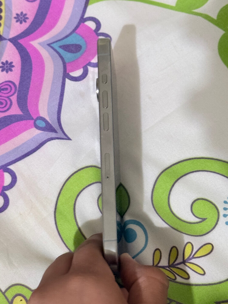 very nice phone nicely used  - 6