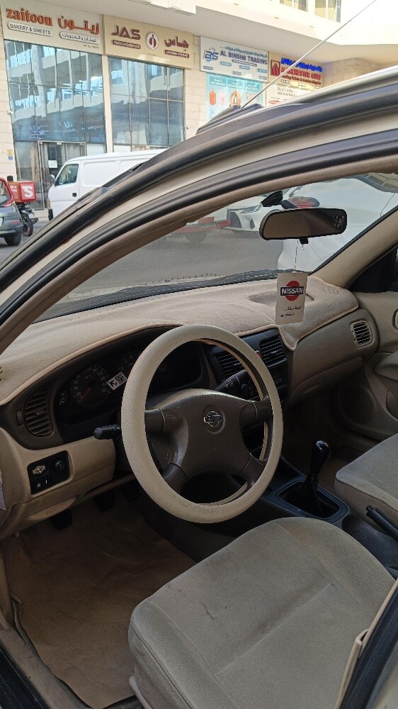 Nissan sunny 2003 - 5