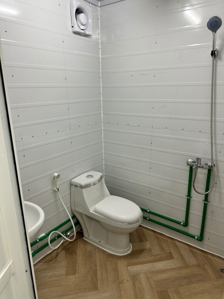 room ketechin toilet store - 9
