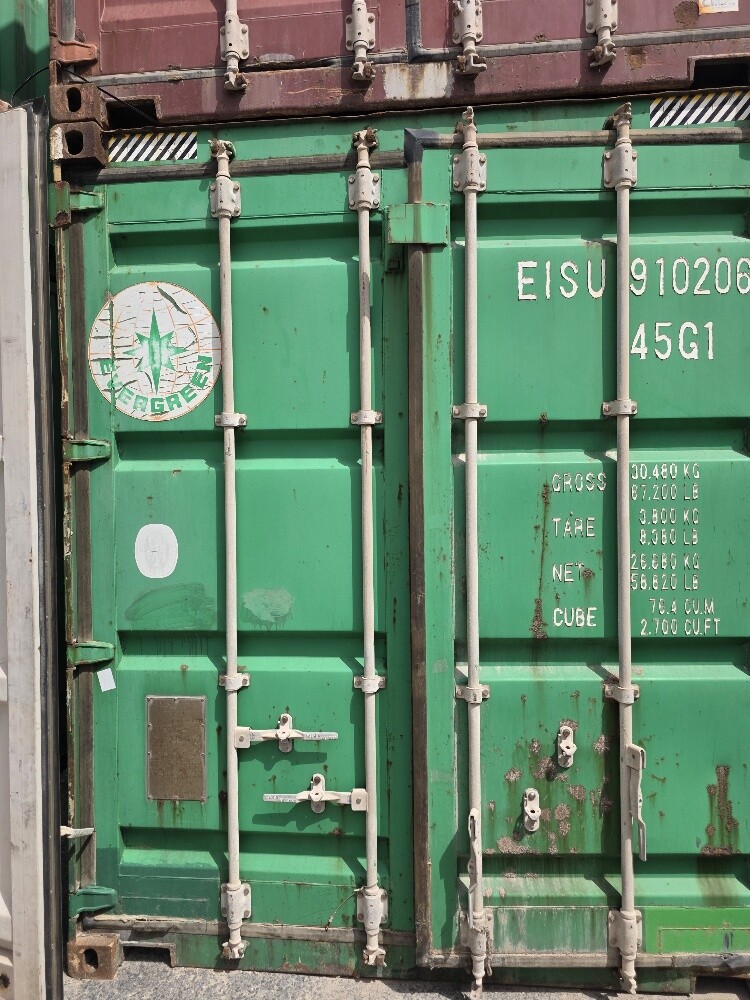 container & Cabins available - 7