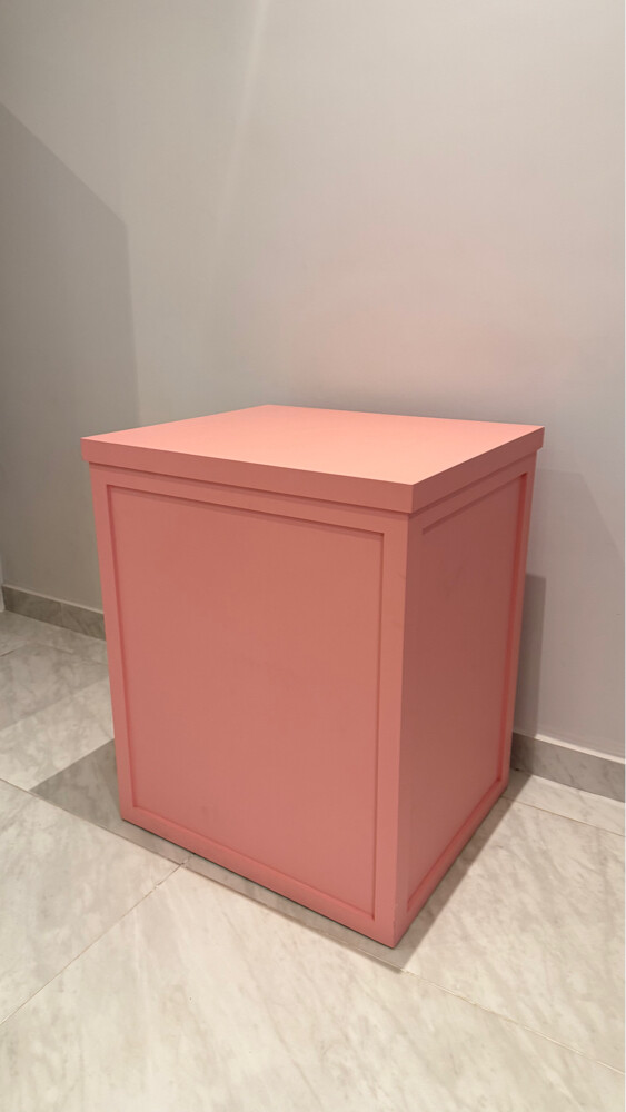 Display & Decor Table - 3