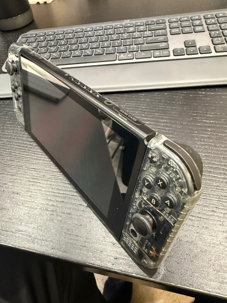Nintendo Switch 1 Transparent  - 3