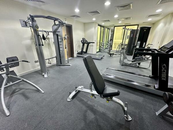SPACIOUS 1BHK| FURNISHED| BILLS INC - 14