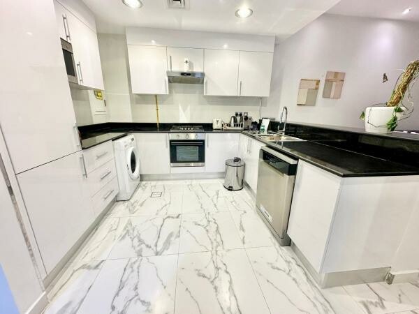 SPACIOUS 1BHK| FURNISHED| BILLS INC - 3