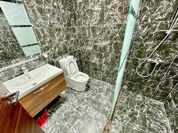 SPACIOUS 2BHK+MASTER FURNISHED - 13