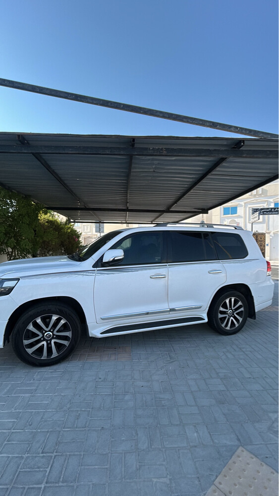 Toyota Land Cruiser GXR V6 - 4