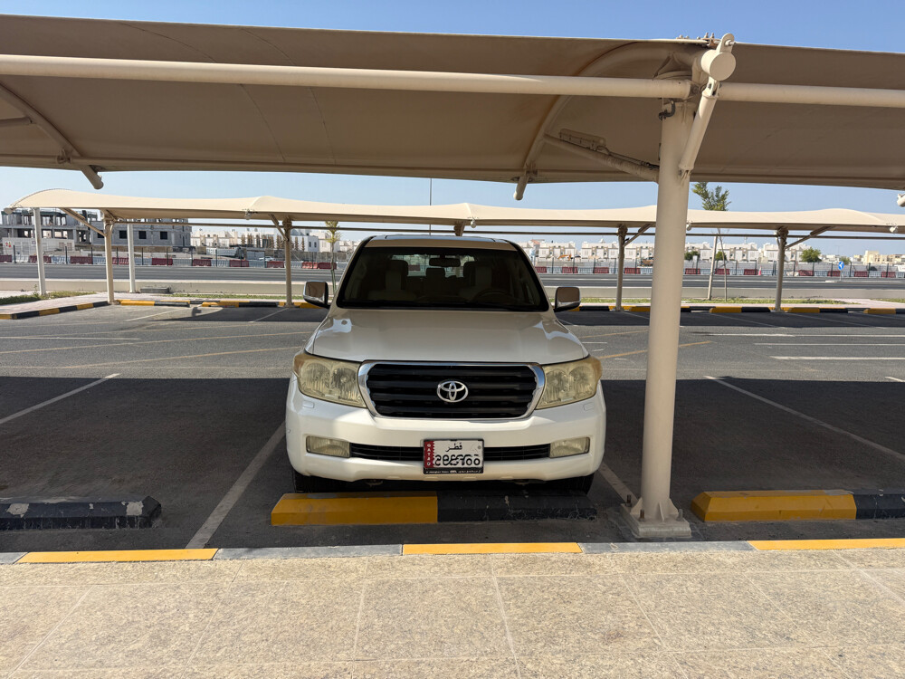 car is very good and clean - 1