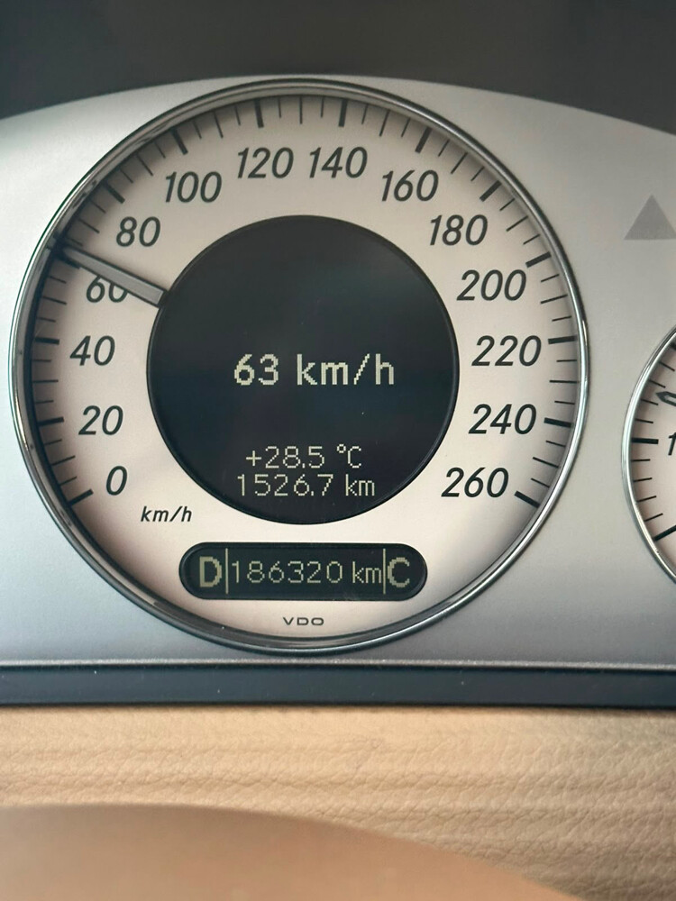 Mercedes benz e280 - 7