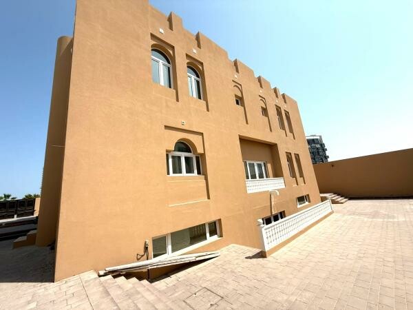 NEW HUGE 6BR CORNER VILLA-LUSAIL - 11