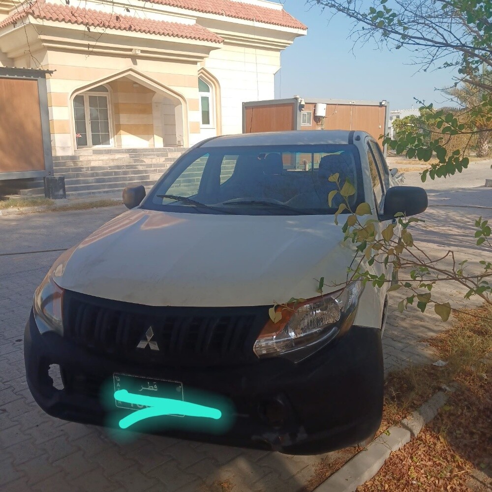 Mitsubishi L200 no accident new tires new astmra nice pak up brand new ac - 3