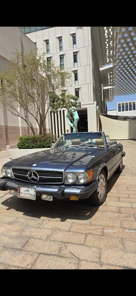 Mercedes SL380, very good condition. bought from US directly from second owner, who earned it since 1995, and droven for 12000 only with proof of documents and service reports. current odometer 96000. - 3