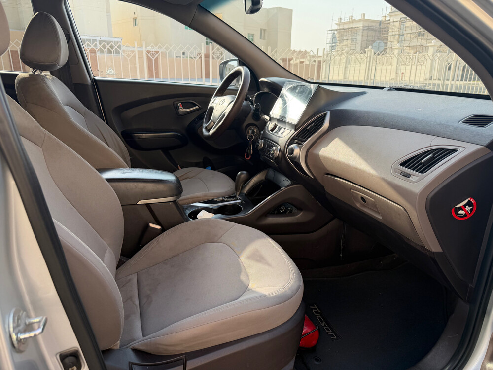 2014 Hyundai Tucson Limited - Used - 7