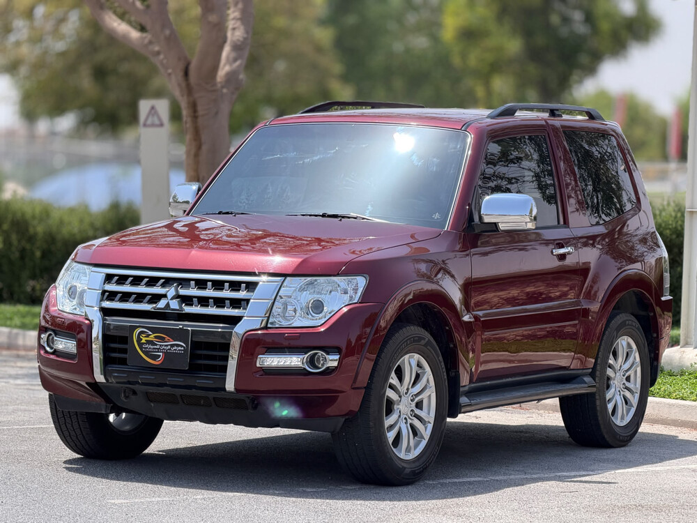 Mitsubishi Pajero - 1