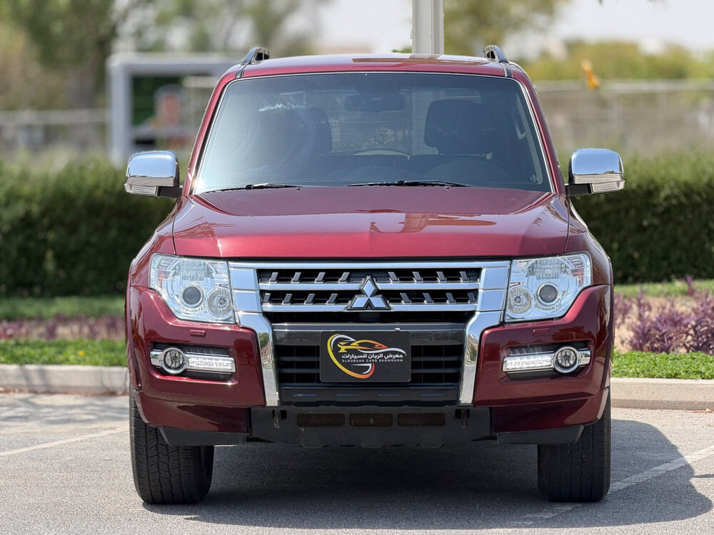 Mitsubishi Pajero - 2