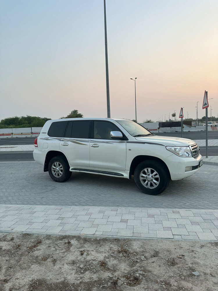 لاندكروزر  - 2