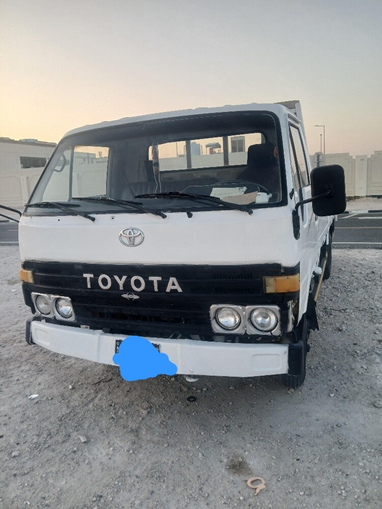 Toyota 1995 petrol - 1