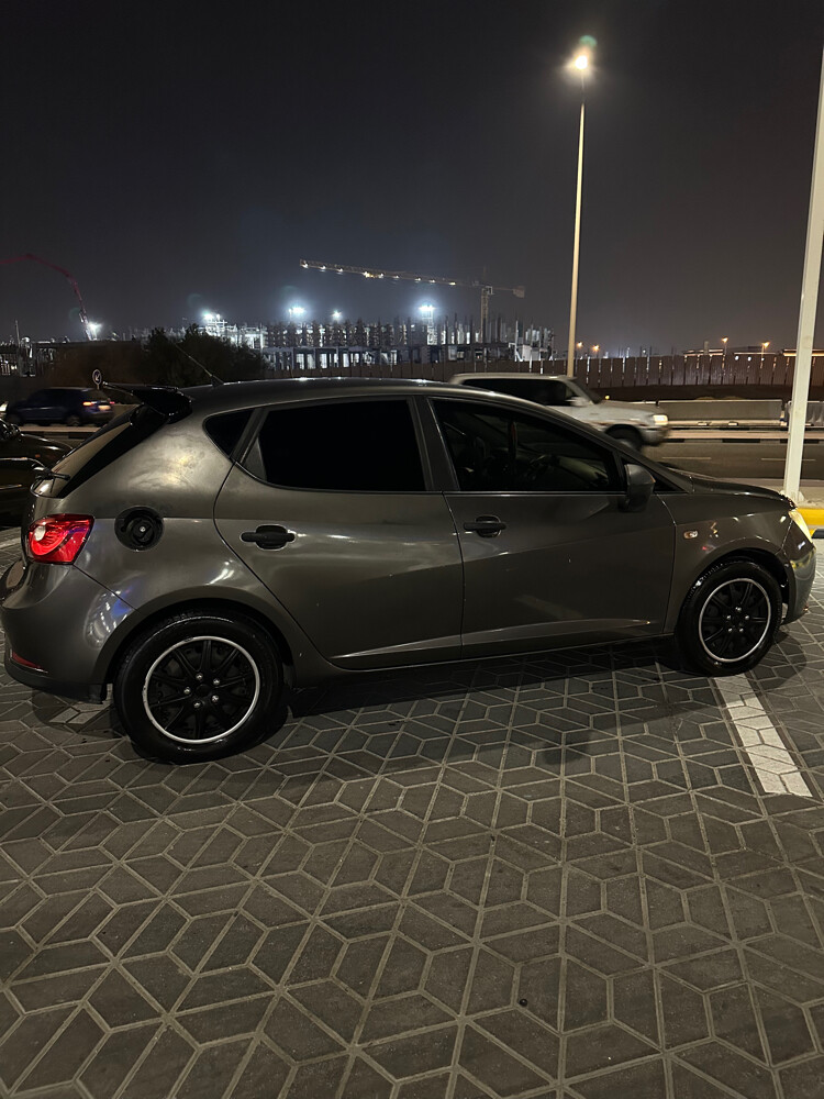 سيات إبيزا - 1