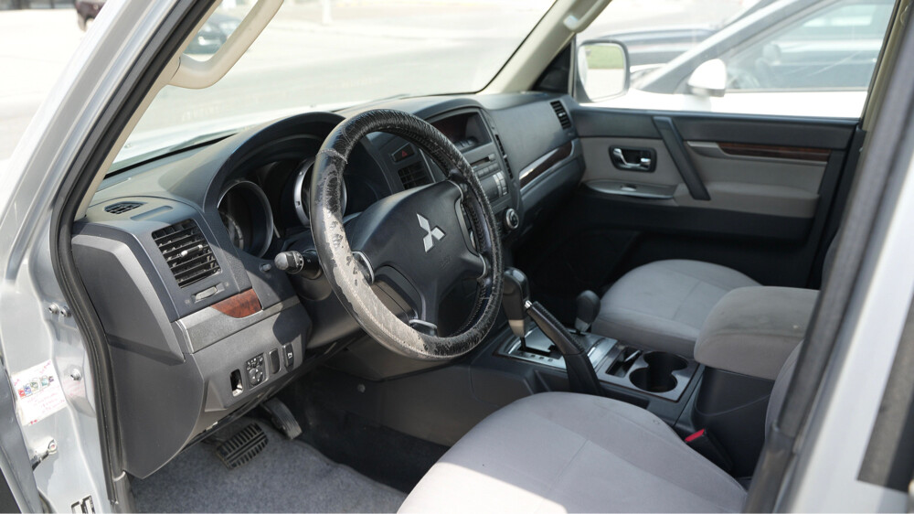2014 PAJERO LOW KM FOR SALE - 8