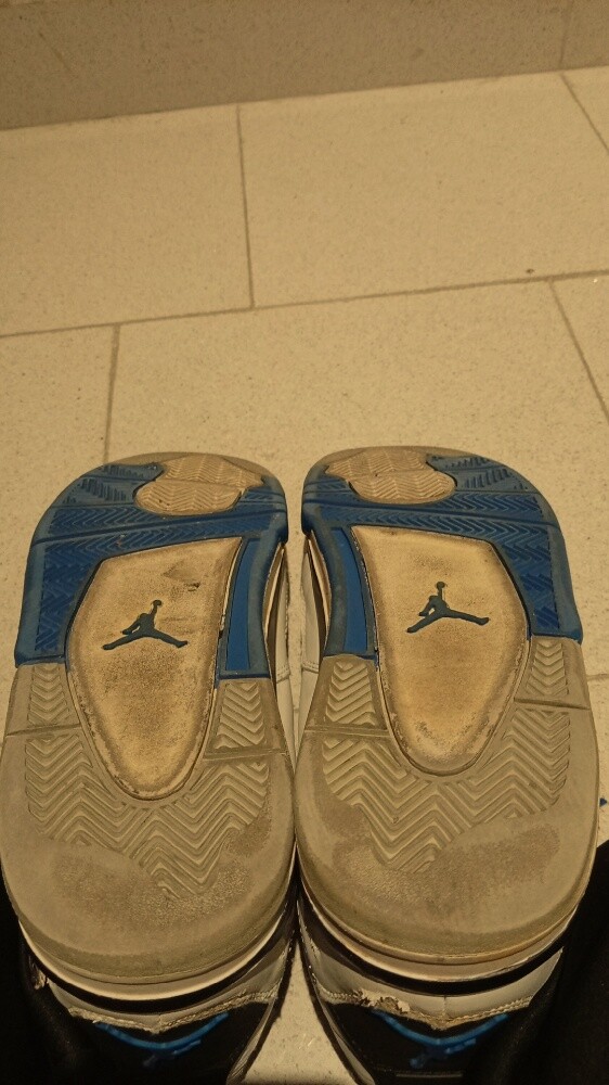 Air Jordan 4 - 5