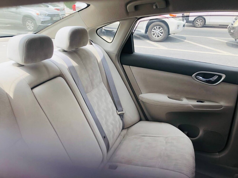 Nissan Sentra - 7