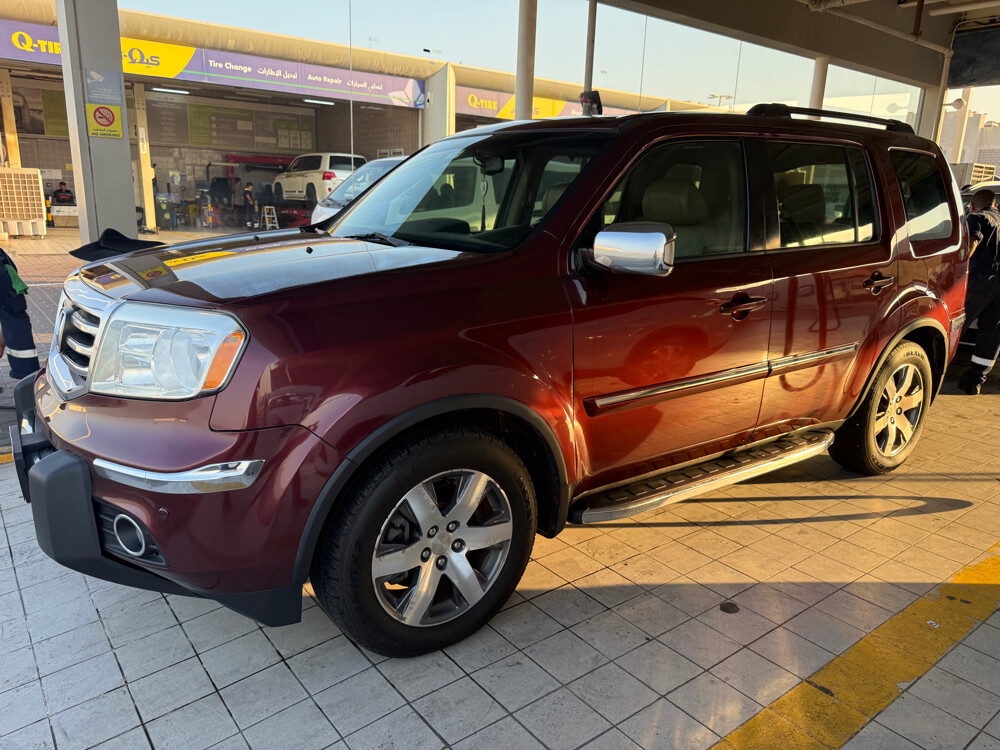 2012 Honda Pilot Touring AWD – Sing - 4