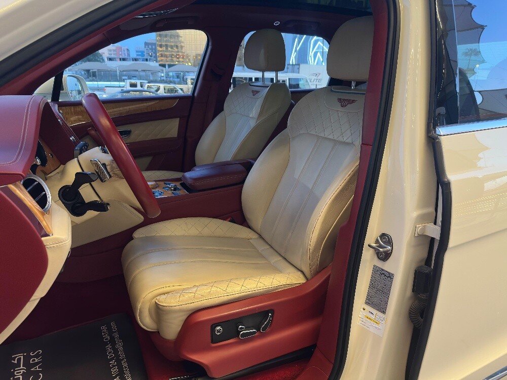 Bentley Bentayga 2017 - 13