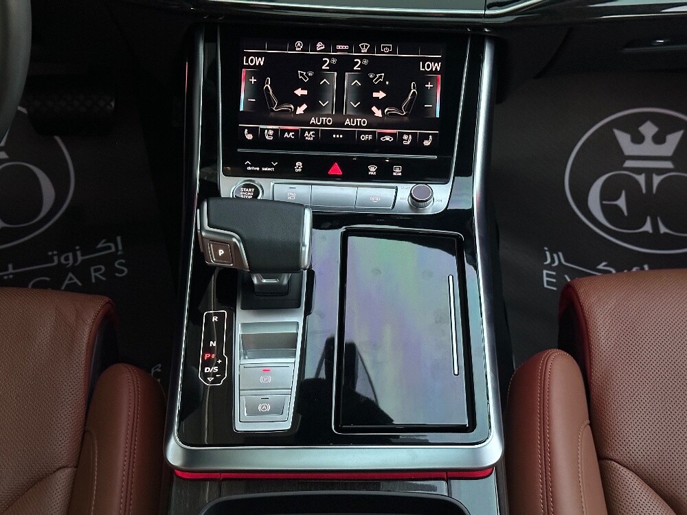 Audi Q8 S -line 2023 - 18