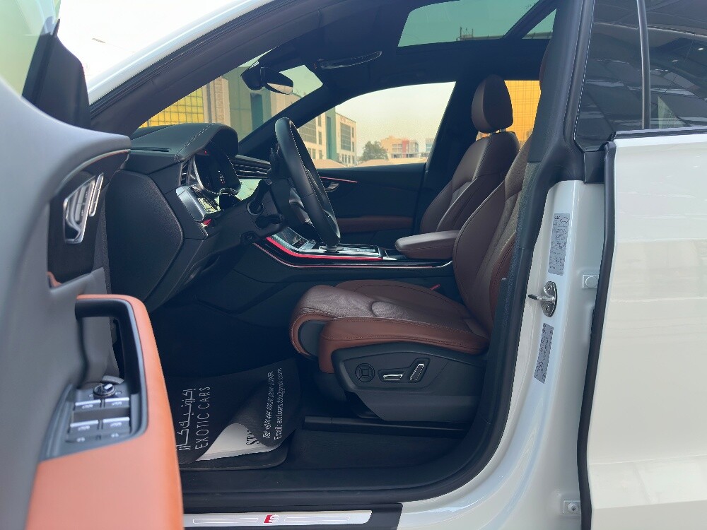 Audi Q8 S -line 2023 - 8