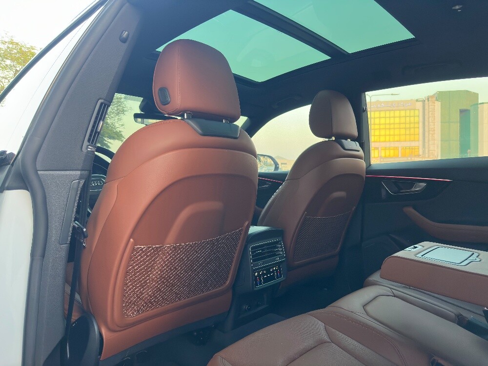 Audi Q8 S -line 2023 - 12