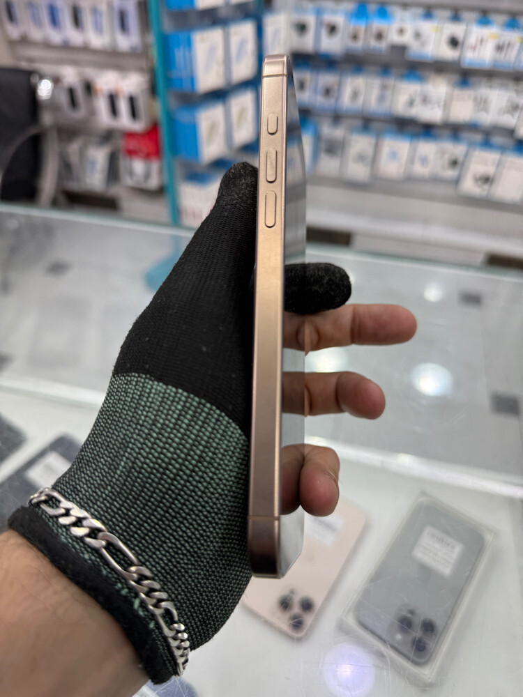iphone 16 pro max - 3