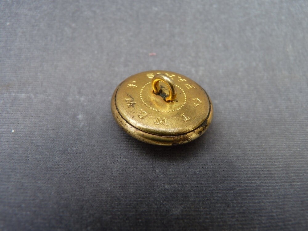 Old French Uniform Botton - 3