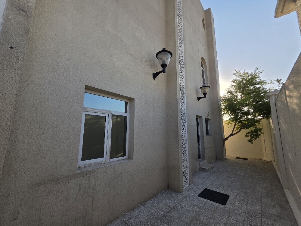 Five-Bedroom Compound Villa rayyan - 6