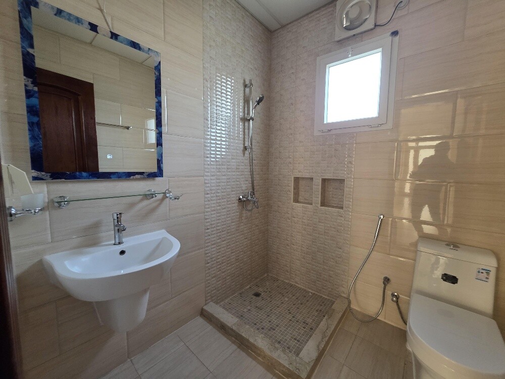 Five-Bedroom Compound Villa rayyan - 10