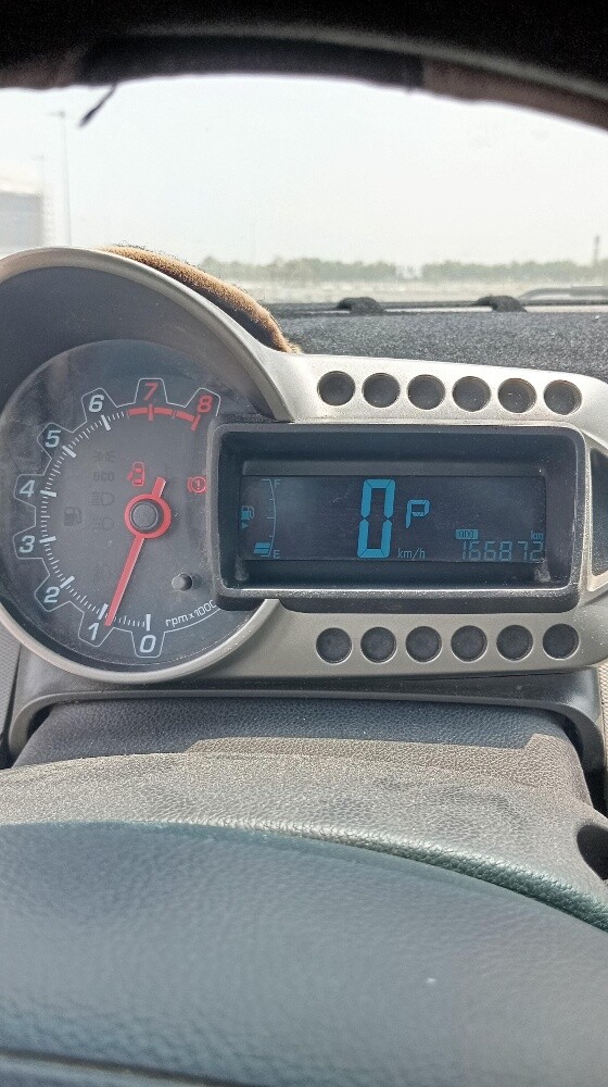 Chevrolet sonic 2016 - 5