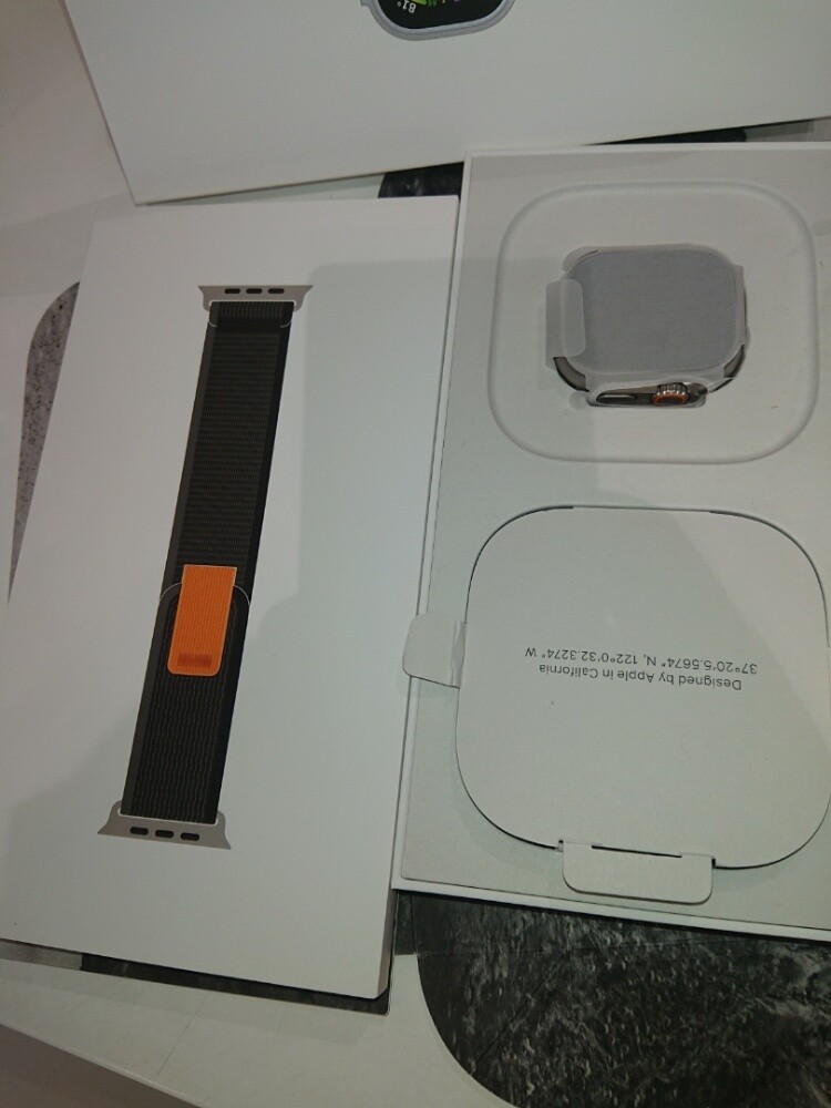 Apple Watch ultra 49MM Battery 100% - 2