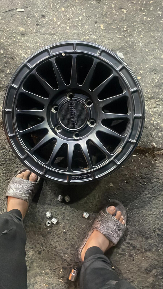 Method 17" Original 6Bolt - 1