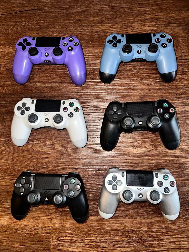 Ps4 Games/Controllers - 1