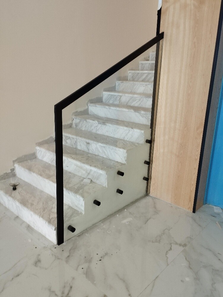 glass and mirror aluminium UPVC - 22