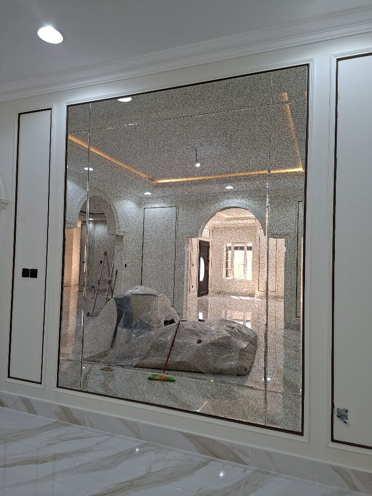 glass and mirror aluminium UPVC - 16