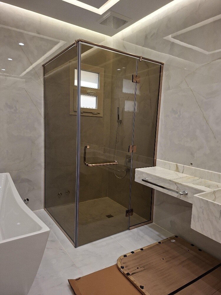 glass and mirror aluminium UPVC - 8